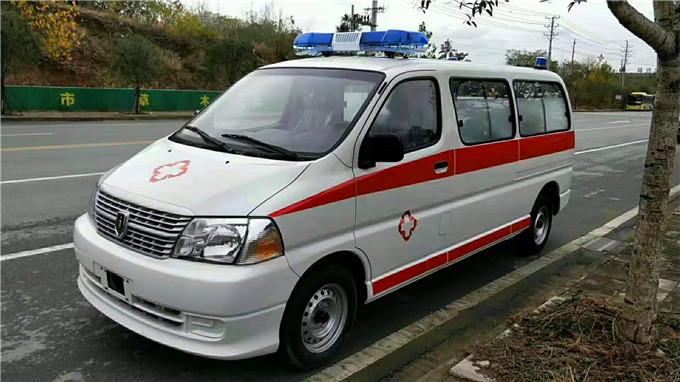 师宗县丰田海狮救护车